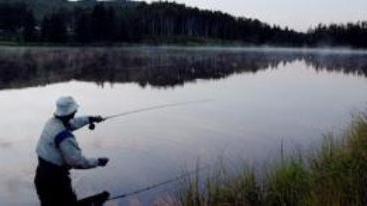 Резервоарът Mozhaiskoe е красиво място за почивка и риболов!
